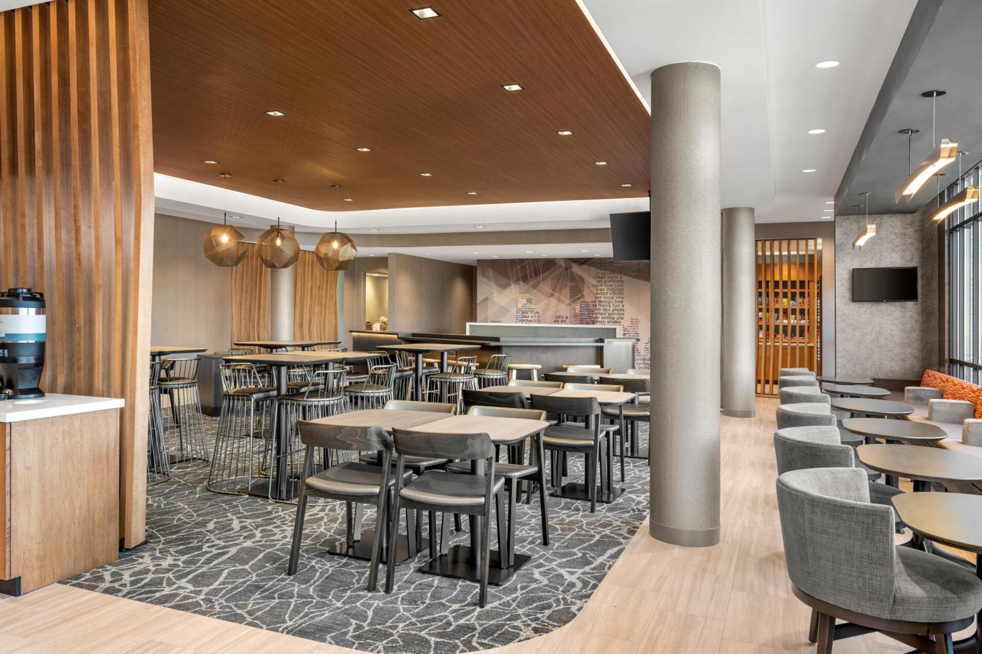 Springhill Suites By Marriott Menomonee Falls ภายนอก รูปภาพ