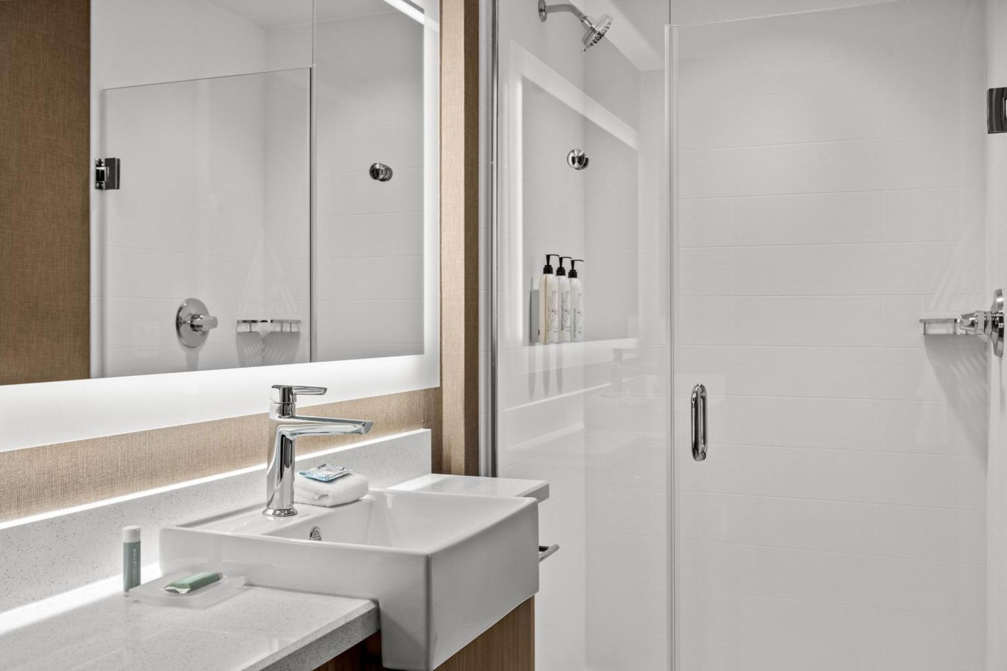 Springhill Suites By Marriott Menomonee Falls ภายนอก รูปภาพ